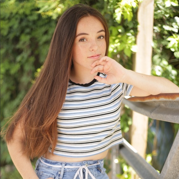 Meet your Posher, Julianna - Picture 5 of 7